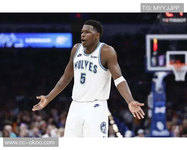 爱德华兹表现平平大胜无碍仅得13分4篮板3助攻2抢断